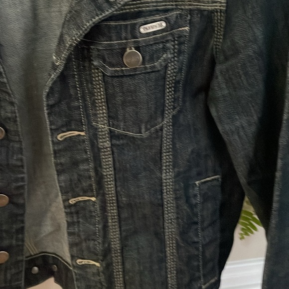 Hurley vintage jean jacket - Picture 3 of 4